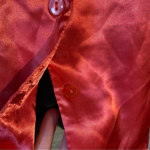 💥5/$25 La Vie En Rose women’s satin button up pyjama top in size XL - Picture 4 of 8